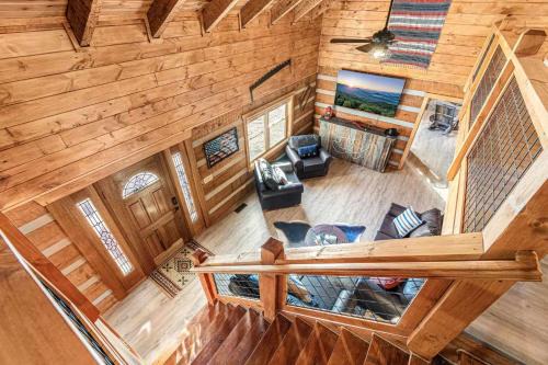 Sevierville House | Smokies Getaway with Fire Pit Game Room & Hot Tub