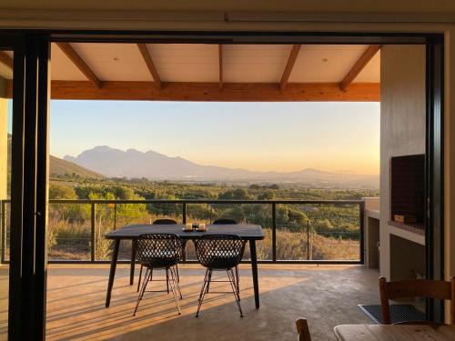 Paarl Apartment | Sneeukop Mountain Cottage