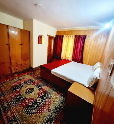 Model Town Hotel | Snow land cottage