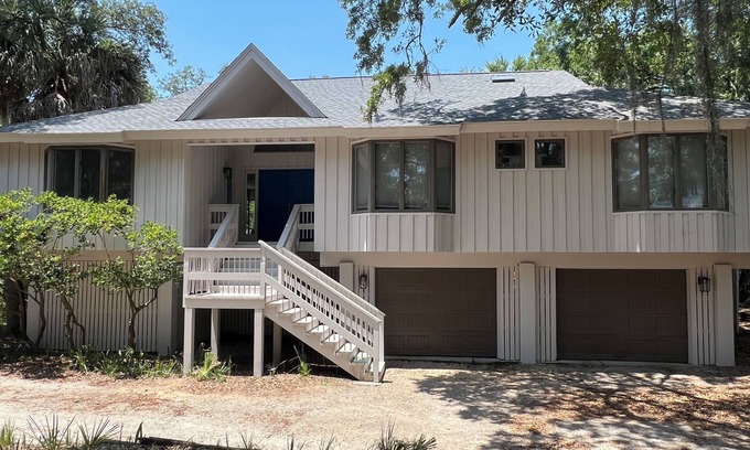 Blue Heron Lake House | Snowbirds Special Rates! Golf cart and 2 amenity cards included.