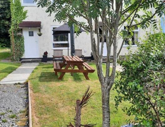Bont Newydd House | SNOWDONIA COTTAGE Glan Gwna Holiday Park