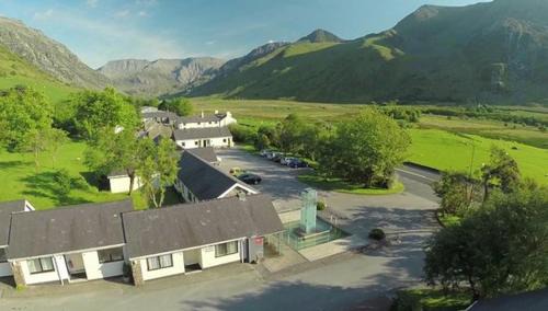 Bethesda Cabin | Snowdonia Mountain Lodge