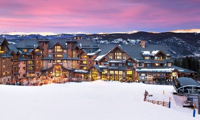 Breckenridge Resort | SNOWING AT BRECKENRIDGE, get last ski/Ride days in at ski-in/ski-out resort