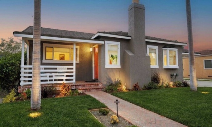 Lakewood Village House | So-Cal Classic Living