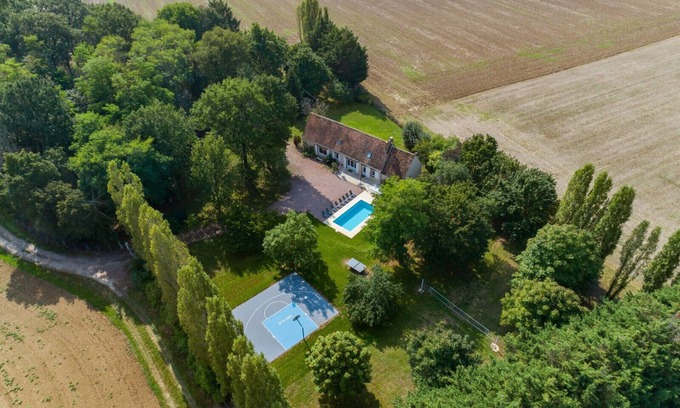Courtemaux Villa | So Villa Ramènerie (45) - Heated pool - Basketball - 1h30 Paris - 26p.