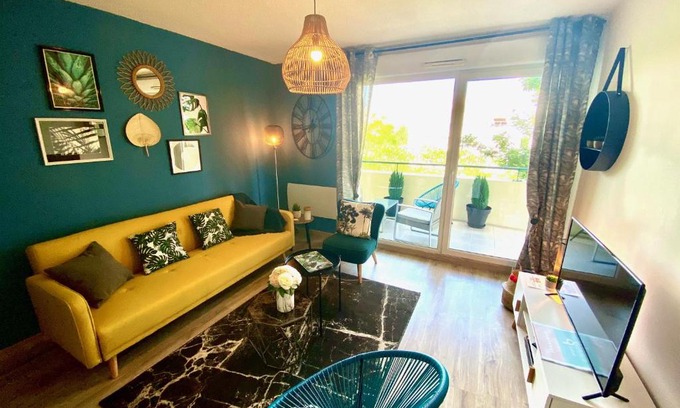 Annemasse Apartment | SOBNB HAUT DU LEMAN 6- Magnifique appartement proche frontière av piscine