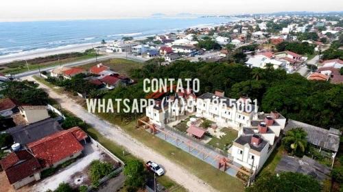 Itapoa House | Sobrado para temporada 200m da praia Itapoá SC