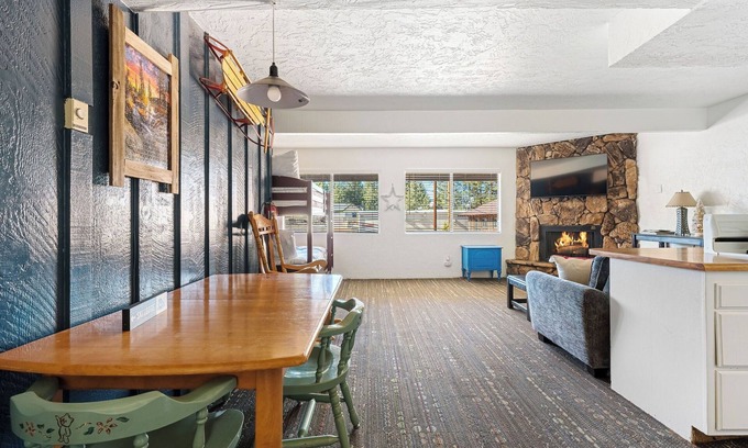 The Village Cabin | SoCal Vacations - Village Inn