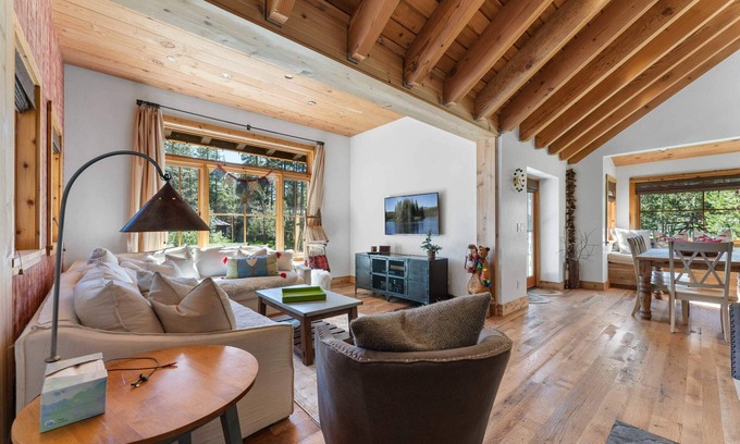 Serene Lakes House | Soda Springs Home by Serene Lakes