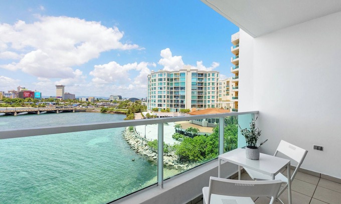 Puerta de Tierra Apartment | Sol Studio | Stunning views in Condado