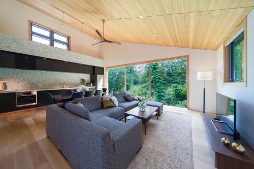 Hokujo Ski Chalet | Solar Chalets by HHG