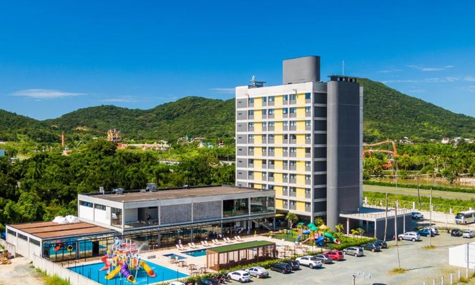 Praia da Armacao do Itapocoroi Hotel | Solar Pedra da Ilha - OFICIAL
