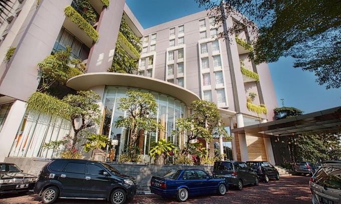 Tangerang Hotel | Soll Marina Hotel Serpong