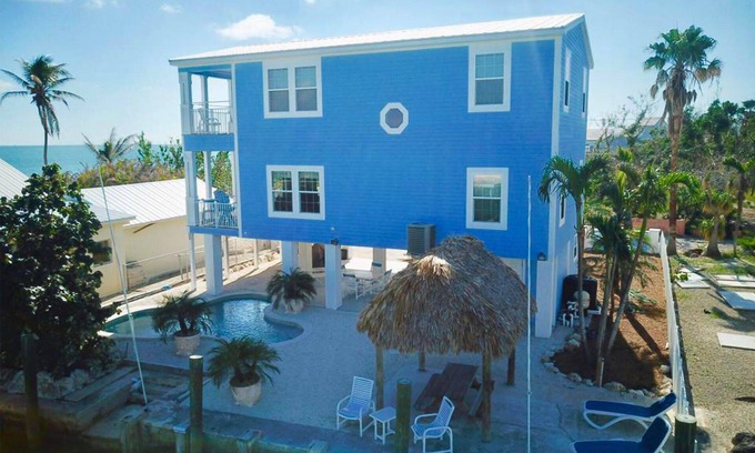 Summerland Key House | Solstice Seaside Waterfront House w/Pool & Spectacular Ocean Views/Min 28 Nights