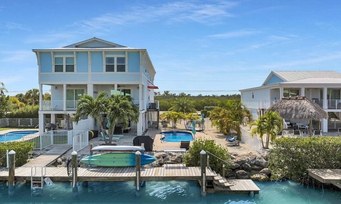 Marathon Villa | Sombrero Beach Villa with Private Pool and Dock