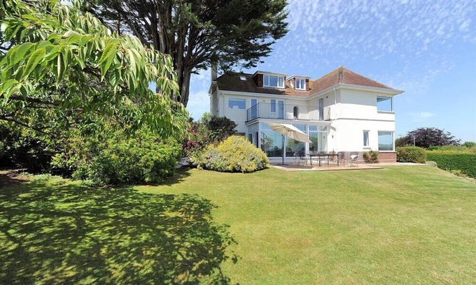 Lyme Regis House | SOMERHILL, family friendly, country holiday cottage in Lyme Regis