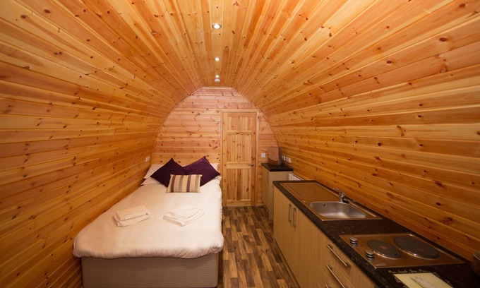 East Huntspill Apartment | Somerset glamping pod with access to adventure activities.