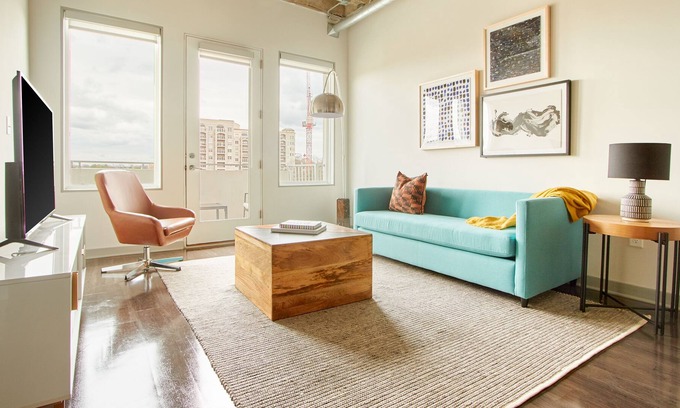 SoNo Apartment | Sonder at 549 Peachtree | One-Bedroom Apartment w/ Balcony