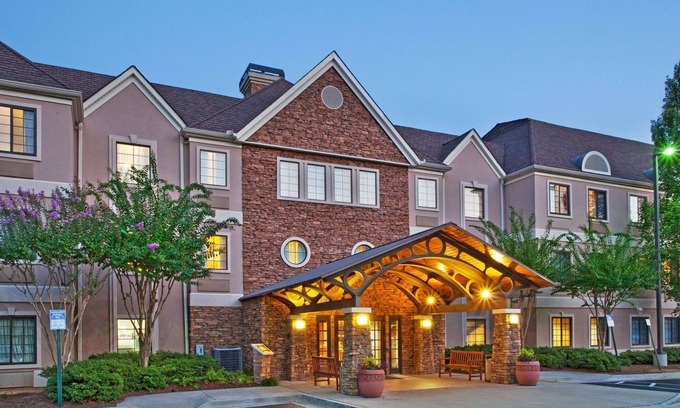 Alpharetta Hotel | Sonesta ES Suites Atlanta Alpharetta Avalon