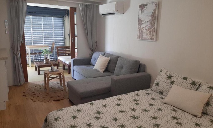 Marcoola House | SONNYS PLACE! 1 Bedroom private studio Marcoola Sunshine Coast