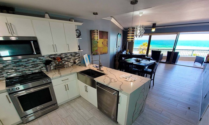 Sandy Beach Condo | Sonoran Spa w503 - 2 BR Next to the Pool, High Speed Wi-Fi - Beachfront Upper Floor Luxury Condo