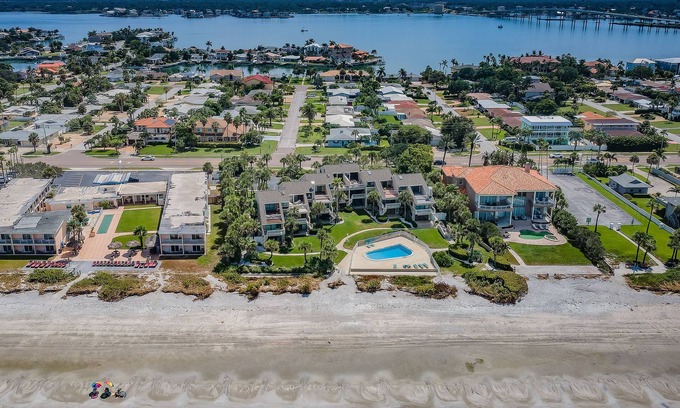 Belleair Beach Condo | Sonrisa 5 in Belleair Beach