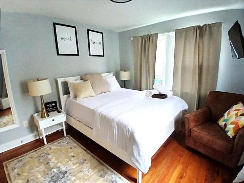 Northeast Bed & Breakfast | Soothing Private Room in Washington DC