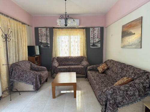 Leonidio Apartment | Sophie s house