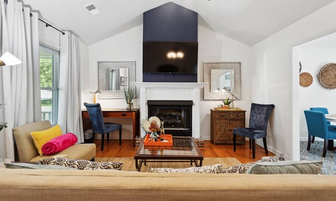 Fayetteville House | Sophisticated Maximalist