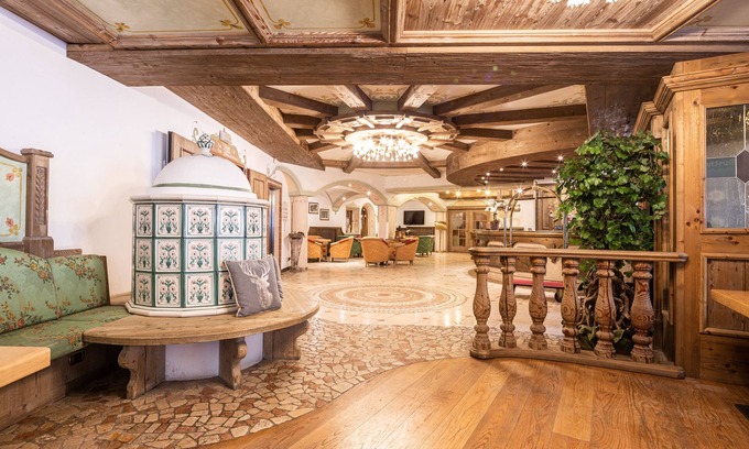 Campitello di Fassa Hotel | Soreghes