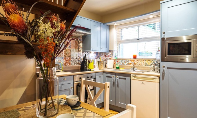 Londonderry House | Sorley Boys Snug - Near Museum of Free Derry and Bloody Sunday Memorial