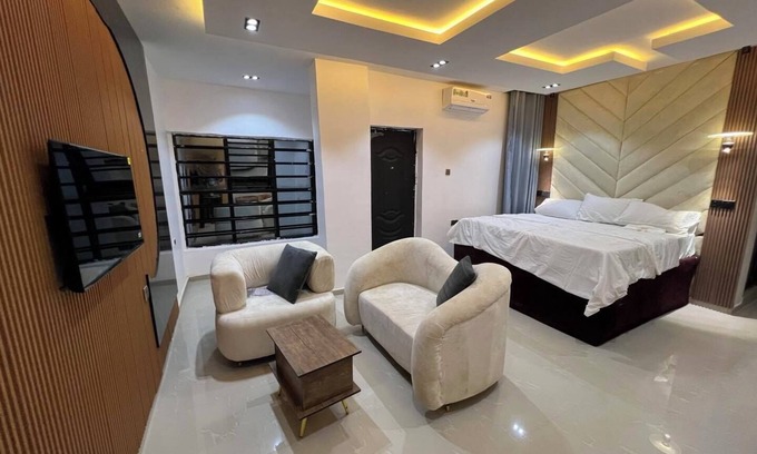 Enugu Hotel | Sound View Lounge and Apartments