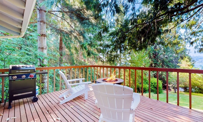 Gig Harbor House | Sound view retreat with trails, beach access, firepit, grill, scenic deck, & W/D