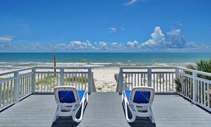Plantation House | Sounds of Summer: Gorgeous Beachfront 5 Bedroom Home- Sleeps 16, Pet Friendly!