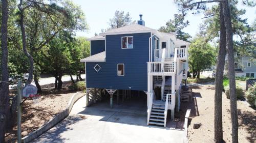 Corolla Light House | Soundside, Private Pool, Hot Tub, Screened Porch, 311C, Sounds of Joy