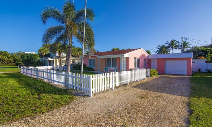 Vero Beach House | SOUTH BEACH & PARK Just a Hop Skip & Jump CORAL COTTAGE Fun Seaside Vero