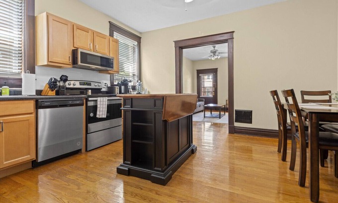 The Southampton Apartment | South City One Bedroom Apartment by StayLage