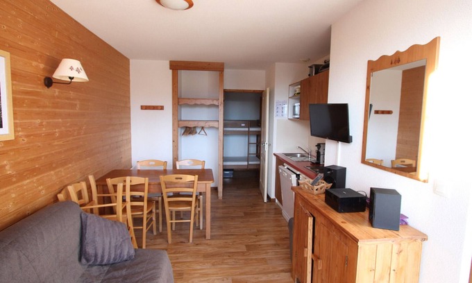 Chamrousse Apartment | South-Facing 2BR+Mountain Nook Apt, Near Slopes, Equipped Kitchen, Pet-Friendly