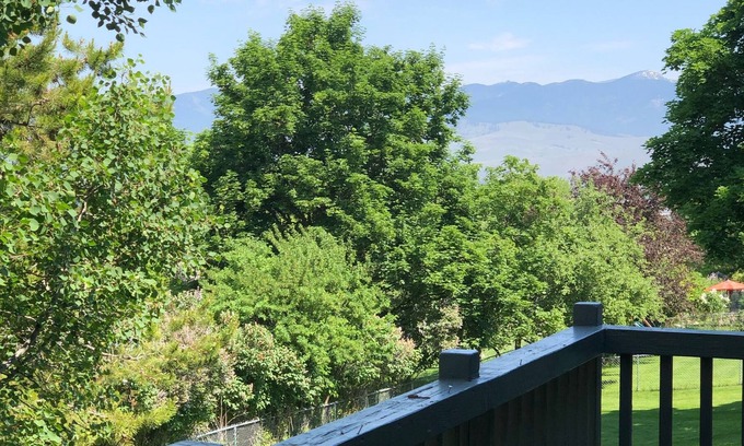 Moose Can Gully House | South Hills Home