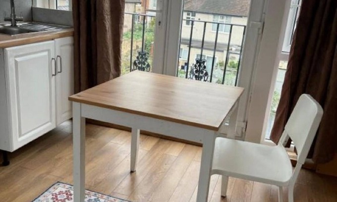 Cricket Green Apartment | South london Luxury Studio flats