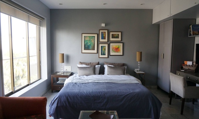 Azad Maidan Bed & Breakfast | South Mumbai airy bedroom in a beautiful location
