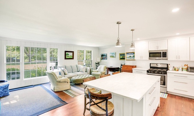 Bridgehampton House | South of the Highway Sagaponack - Available 4th of July!