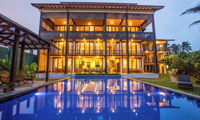 Kathaluwa Villa | South Point Ocean - Whole Villa 8 Bedroom (Sleep 16)