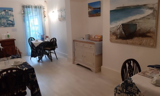 Poole House | South Rising Guest House
