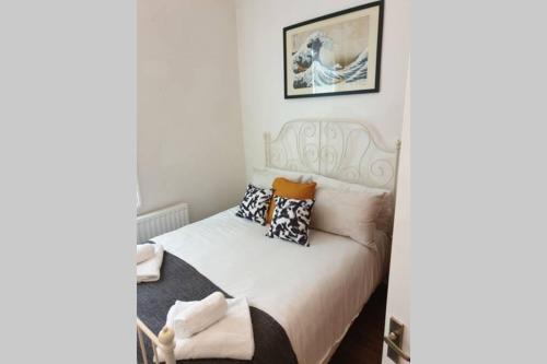 South Shields Apartment | South Shield's Hidden Gem Garnet 3 Bedroom Apartment sleeps 6 Guests