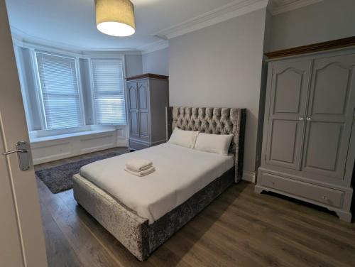 South Shields Apartment | South Shields Executive Three Beds