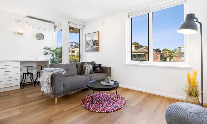 South Yarra Apartment | South Yarra apartment with stunning views