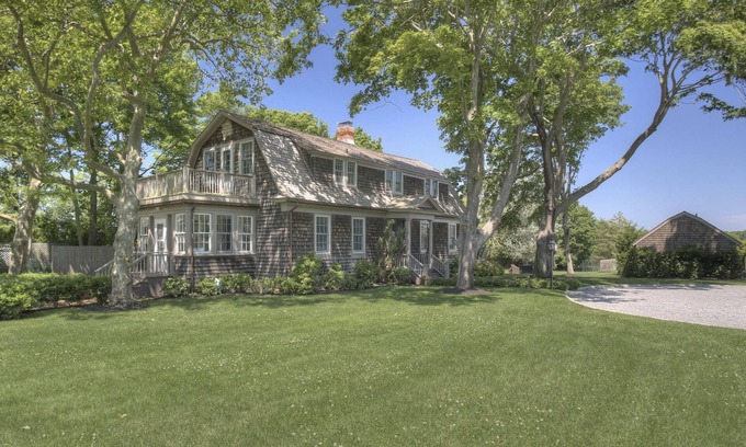 Southampton House | Southampton South, New York