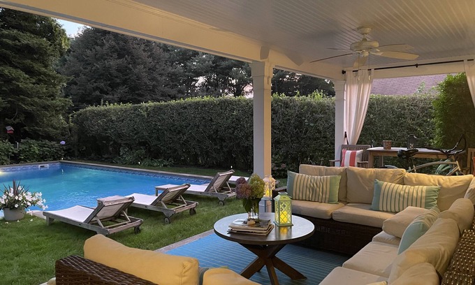 Southampton House | Southampton Village -RYDER CUP available POOL, TENNIS, BEACH CHAIRS, BEACH BIKES