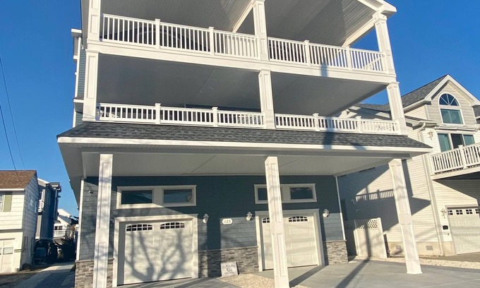 Townsend's Inlet House | Southend Townhouse Great beaches! Features nice front porch, CENTRAL AIR, off street parking.
